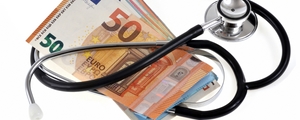 Participation financière aux cotisations d’assurances complémentaires santé des fonctionnaires expatriés : un texte bizarrement ficelé.